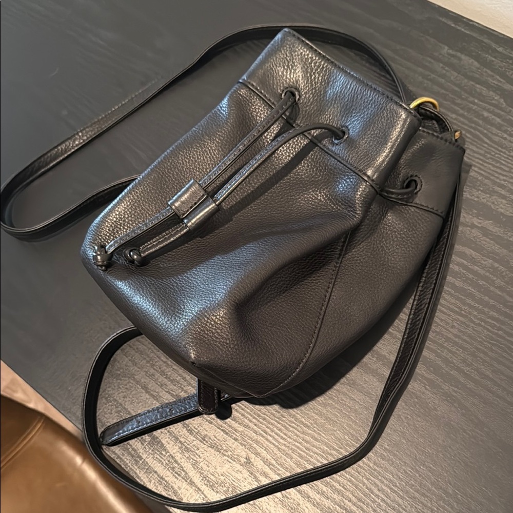 Hobo Black Leather Bucket Bag